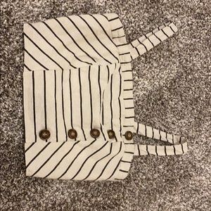 NEVER WORN Medium crop top